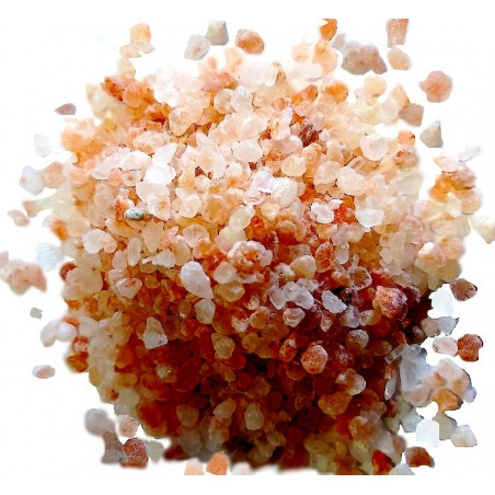 La coloration naturelle du  sel de l'Himalaya indique la présence d'oligo-éléments bénéfiques